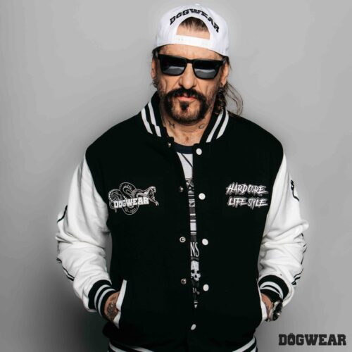 Semmi sem véd meg baseball pulóver