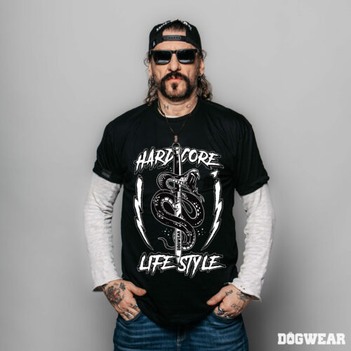 Semmi nem véd meg póló